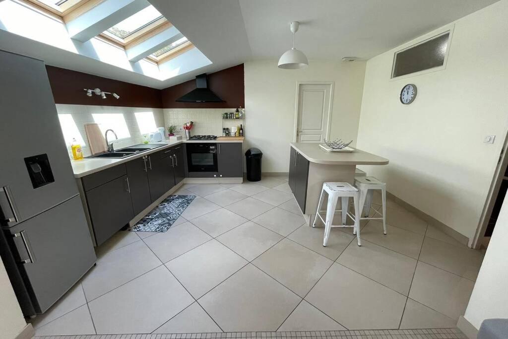 טורנון-סור-רון Superbe Appartement Avec 2 Chambres - 9 Personnes - Parking Prive מראה חיצוני תמונה